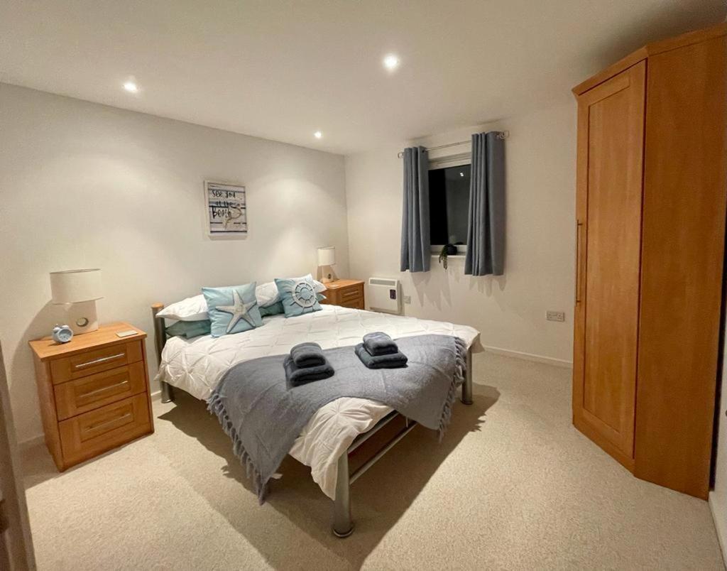Sea View Apartment At The Beach! Llanelli Exterior photo